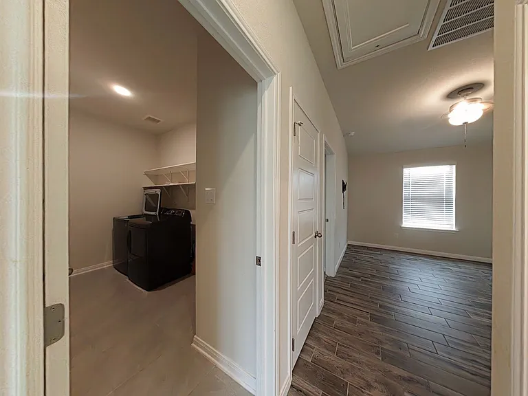 3205 Junction Bay — Photo 21