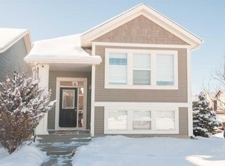 266 W Fireside Pl, Cochrane, AB T4C 0R6