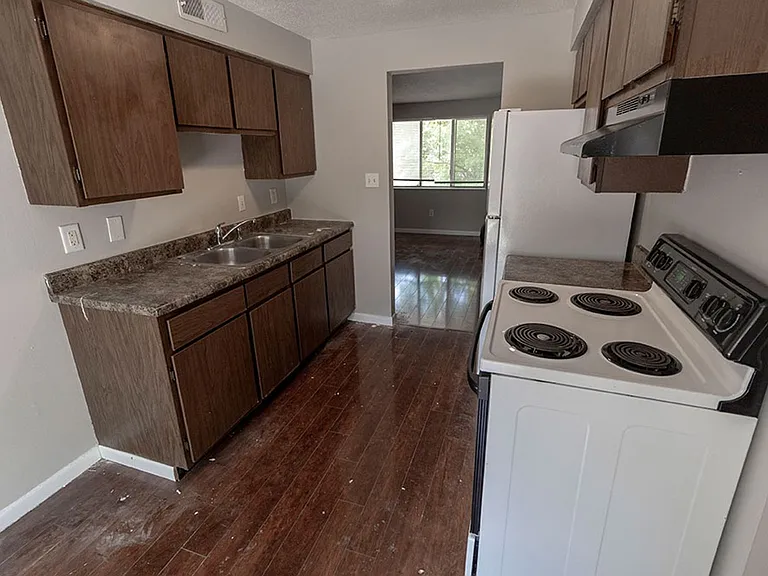 1309 N Golf Blvd #B — Photo 10