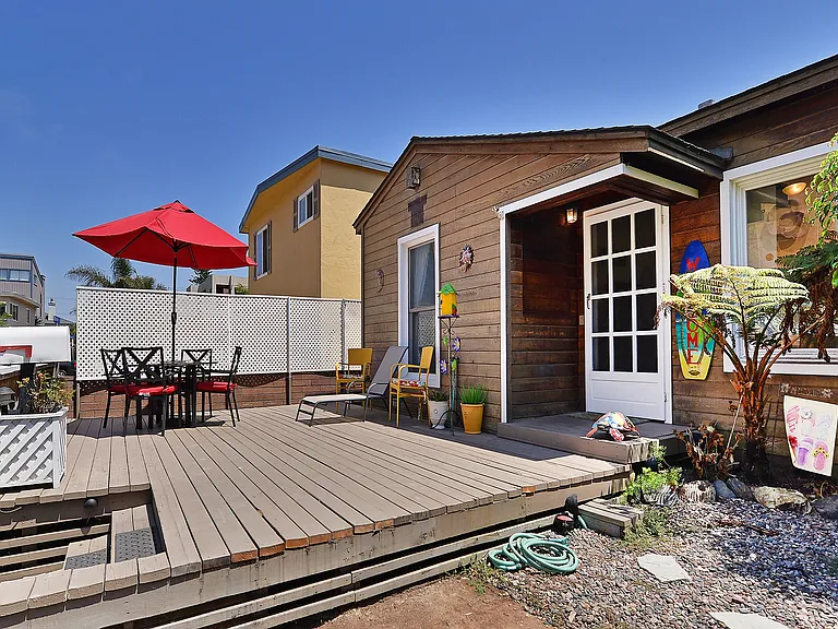 737 Devon Ct — Photo 11