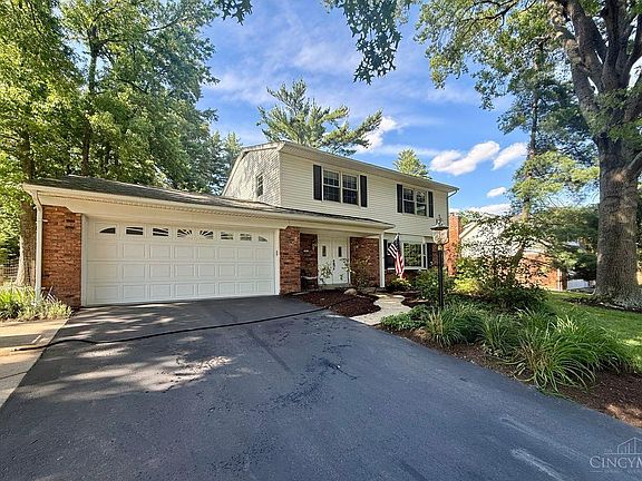 3rd image of 7820 Trailwind Dr