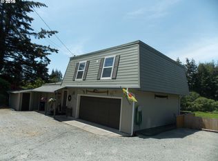 1159 N Grape St, Coquille, OR 97423