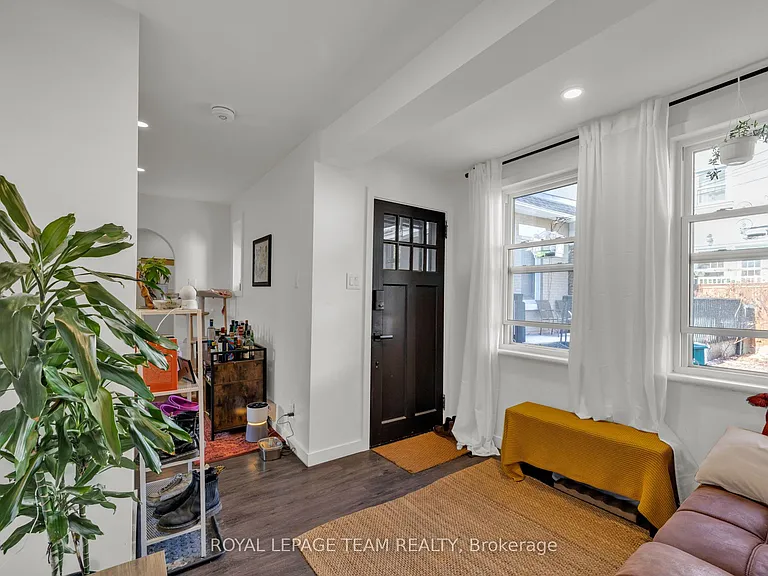 325 Hinchey Ave #B — Photo 2