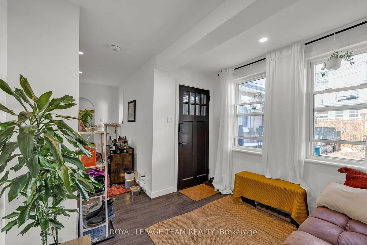 Building Photo - 325 Hinchey Ave #B