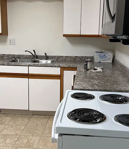 1131 Shenandoah St — Photo 6