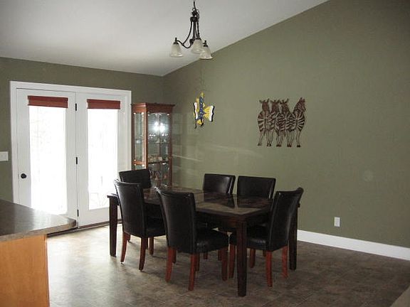 5th image of 5665 Harriet Ln