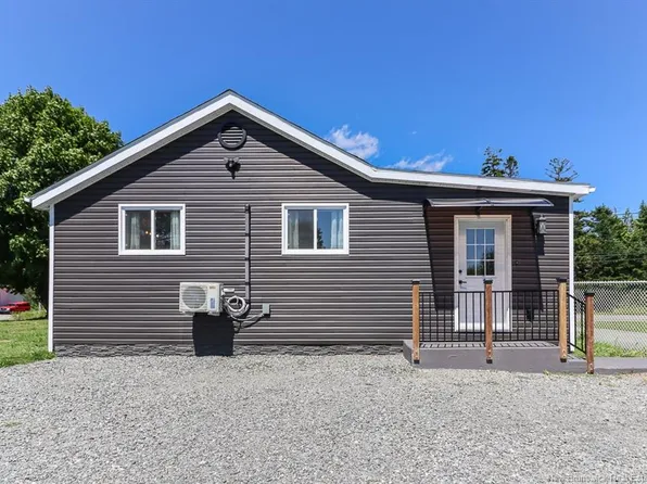 380 Latimore Lake Rd, Saint John, NB E2N 1X3
