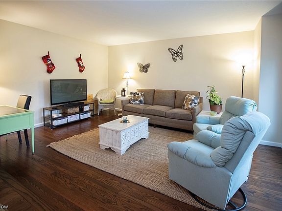 5th image of 32634 Admirals Way
