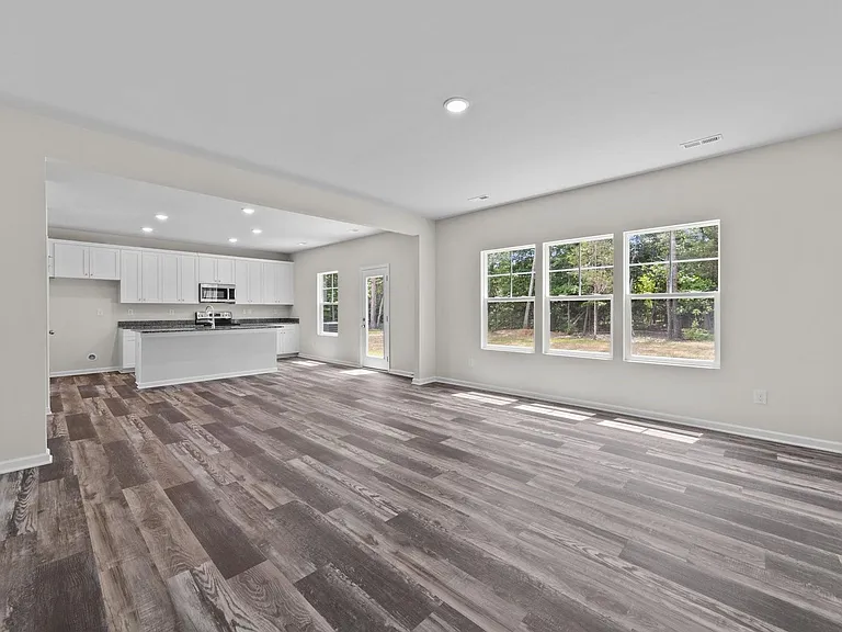 1246 Stonewyck Dr — Photo 6