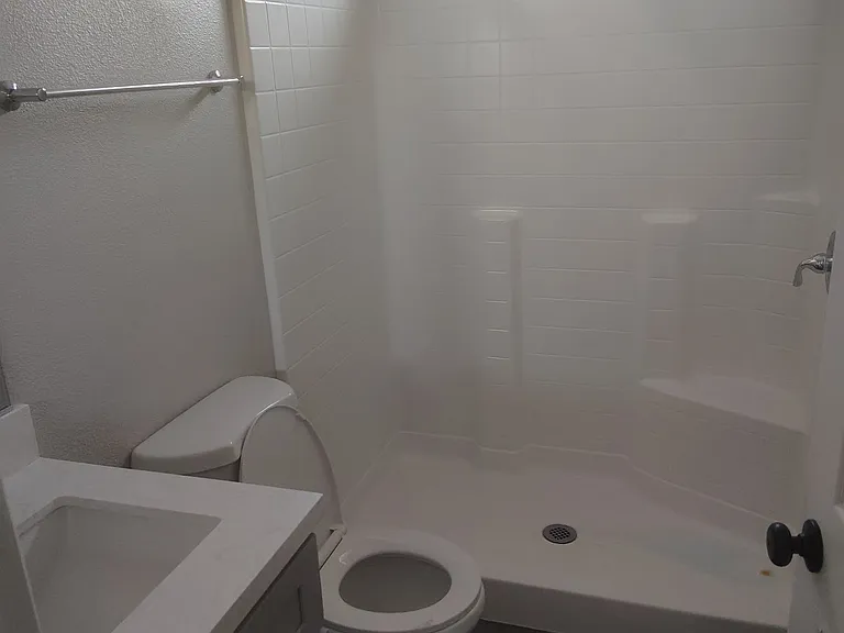 304 N 5th Ave #A — Photo 5