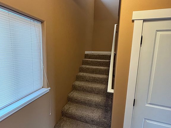 2nd image of 1205 N Okanogan St #1