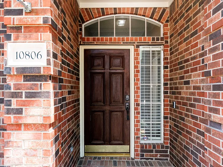 10806 Sutter Ranch Cir — Photo 2