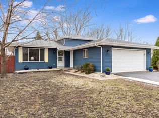 182 Charles Ct, Oswego, IL 60543