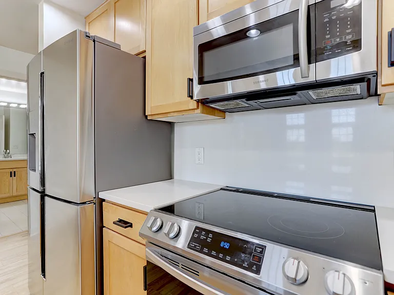 275 S Harrison St #311 — Photo 11