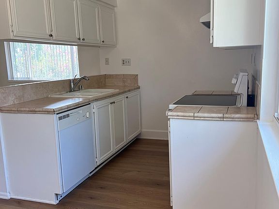 5th image of 2378 Pepper St