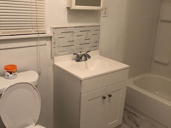 2nd image of 5329 Helen Ave #1