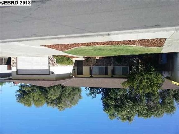 2nd image of 103 W Lake Dr