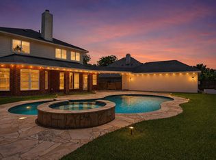 1331 Shady Bend Dr, Sugar Land, TX 77479