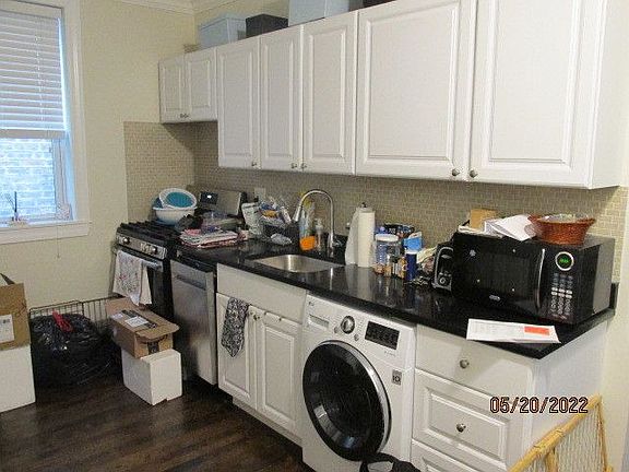 2nd image of 2131 W Giddings St APT 3A