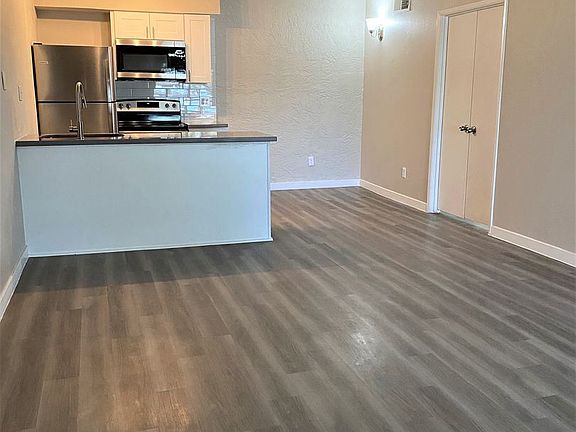 3rd image of 4130 S Mill Ave #10282171