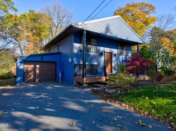 5 Woodland Court, Saratoga Springs, NY 12866