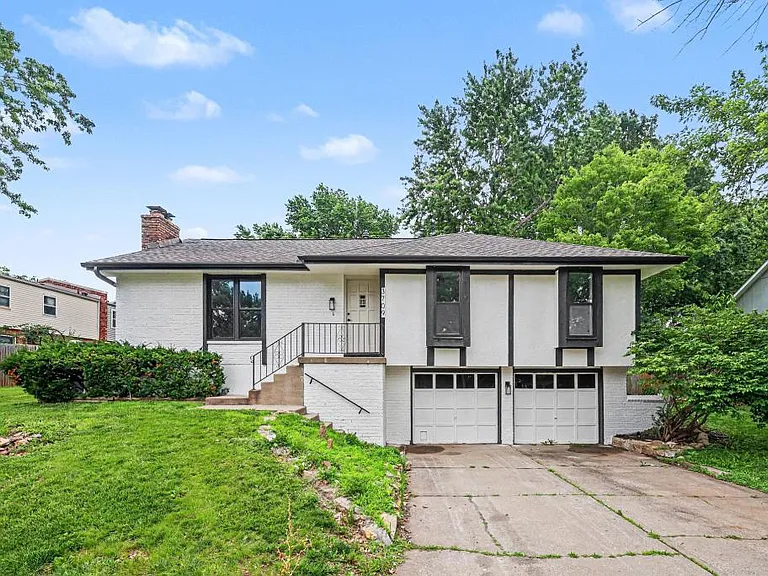3709 NE Grant St — Photo 17