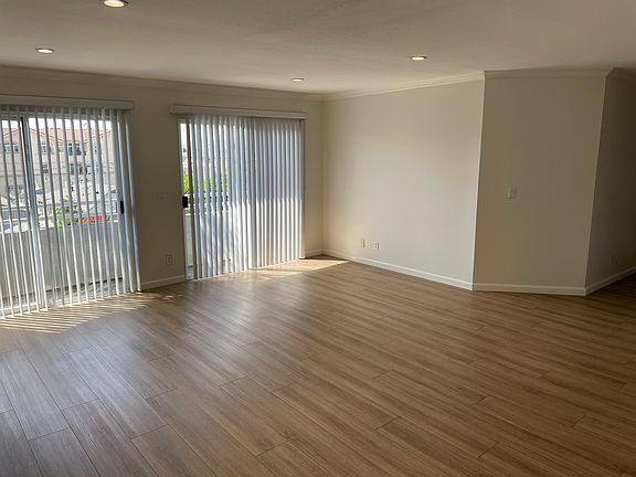 2nd image of 311 E Cedar Ave #201