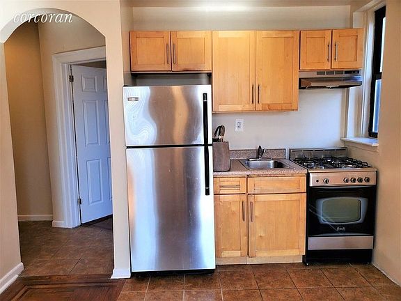 2nd image of 141 W 139th St #42C