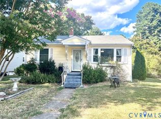 202 Maple Ln, Colonial Heights, VA 23834