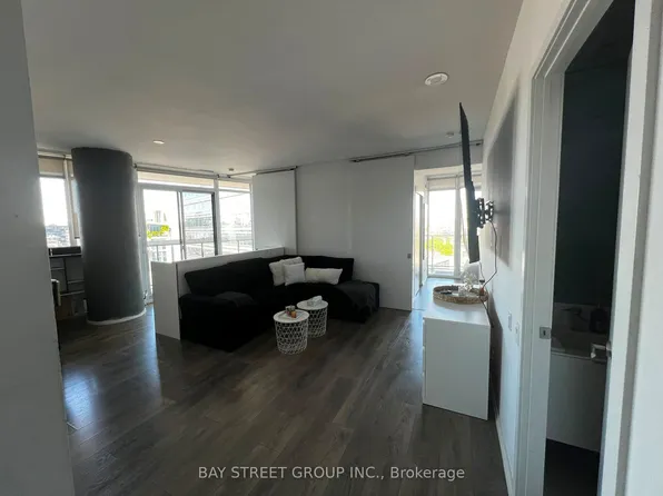 125 Peter St, Toronto, ON