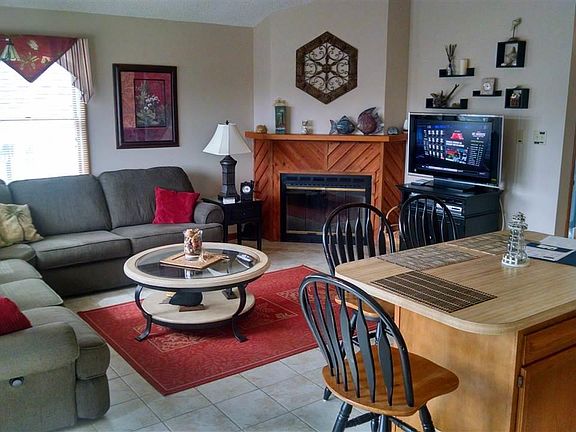 3rd image of 3230 West Ave #2