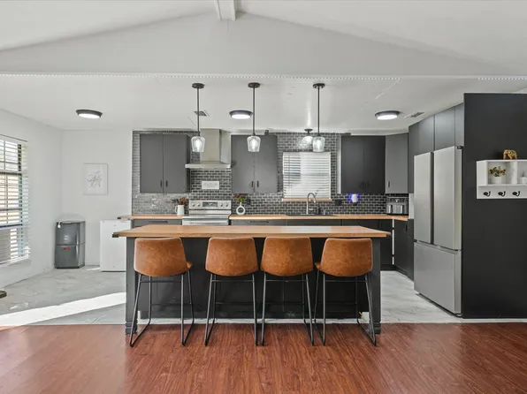 3618 Fieldcrest Dr, Garland, TX 75042