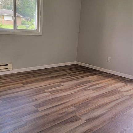 4th image of 2410 Madre Pl