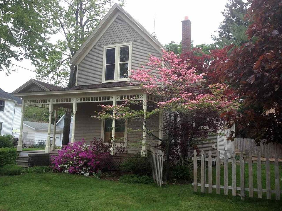 1st image of 410 E Purl St
