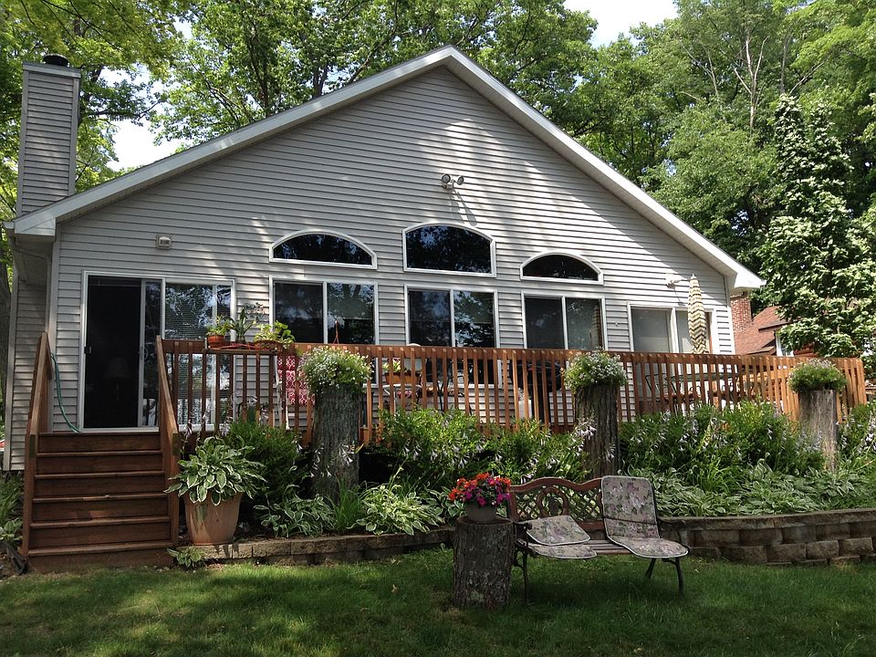 1st image of 15228 N Clear Lake Dr