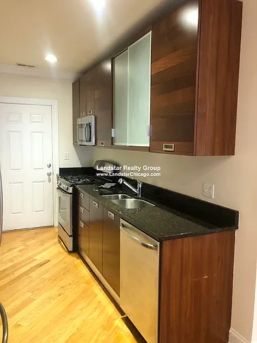 6937 N Oakley Ave #1 Photo 1