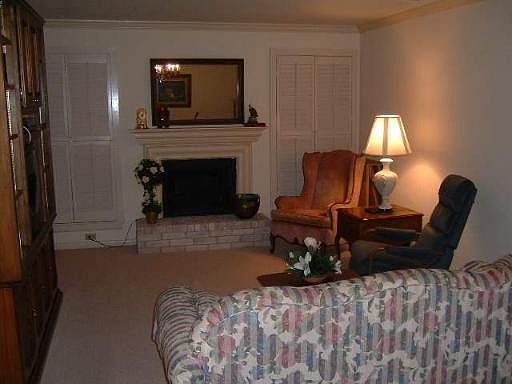 5th image of 2611 Eisenhauer Rd #1001