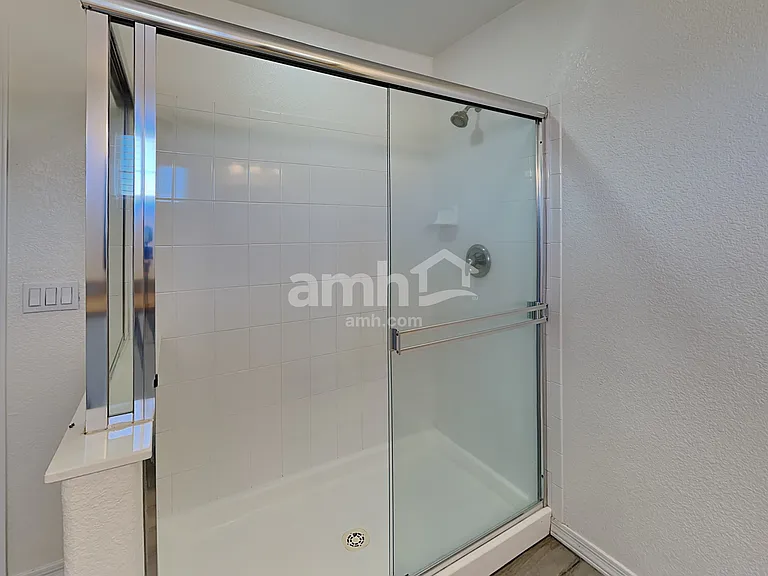 108 E Calle Del Rondador — Photo 10
