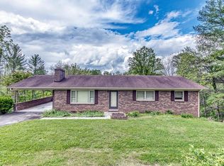 23476 Golden View Dr, Abingdon, VA 24211