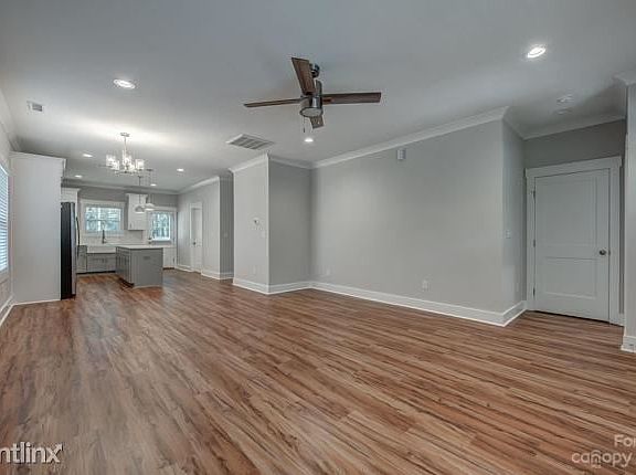 5th image of 844R Carolina Ave