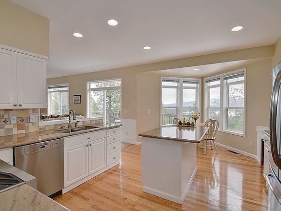 4th image of 5063 S Hillcrest Ln