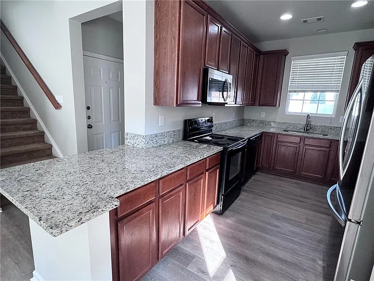 3660 Roseman Lndg — Photo 5