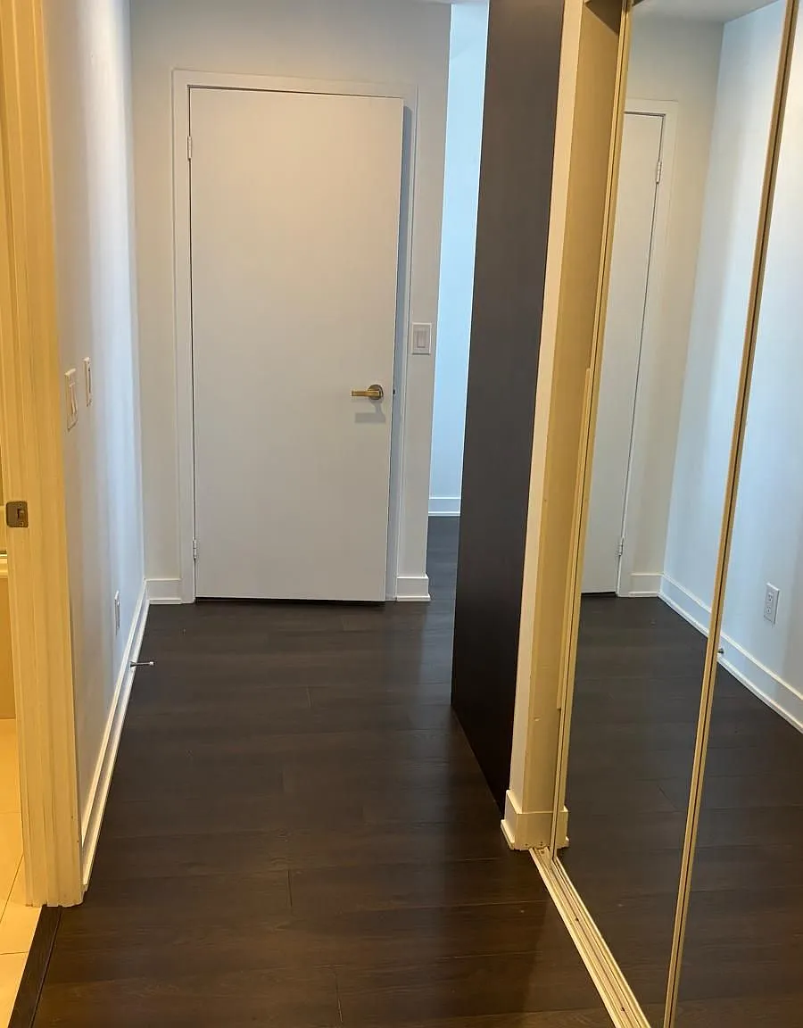 170 Sumach St — Photo 1