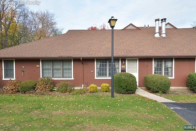 1st image of 20-2 Tamaron Dr