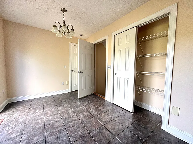 1045 Oak Tree Blvd NW — Photo 10