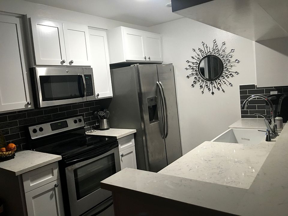 1st image of 5334 Lindley Ave Unit 201