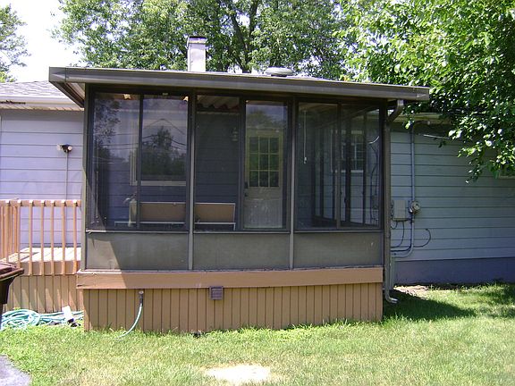 5th image of 16837 Forestview Dr