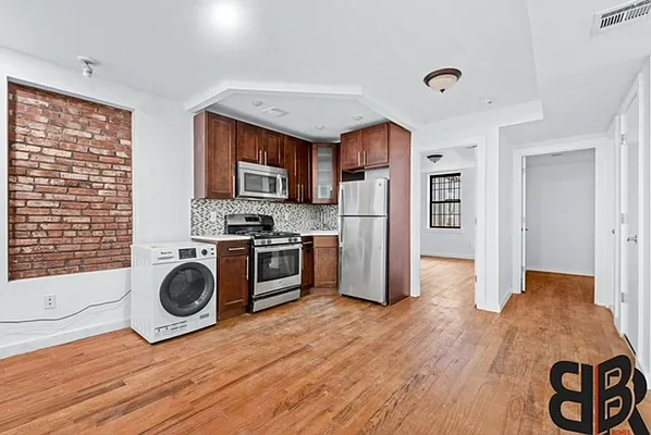 Rented by Bedford Brownstone Realty | media 18