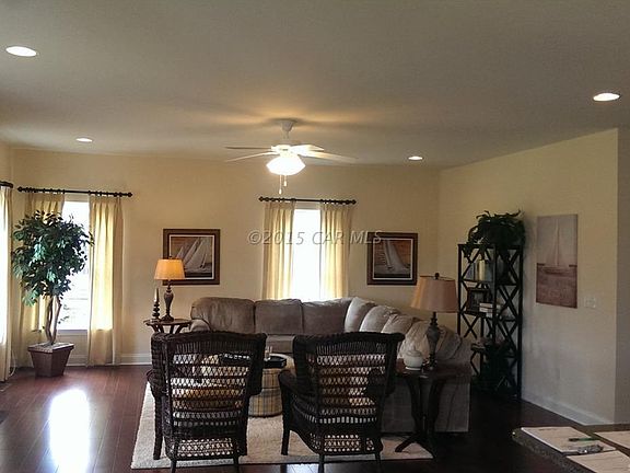 2nd image of 16548 Asher Ct