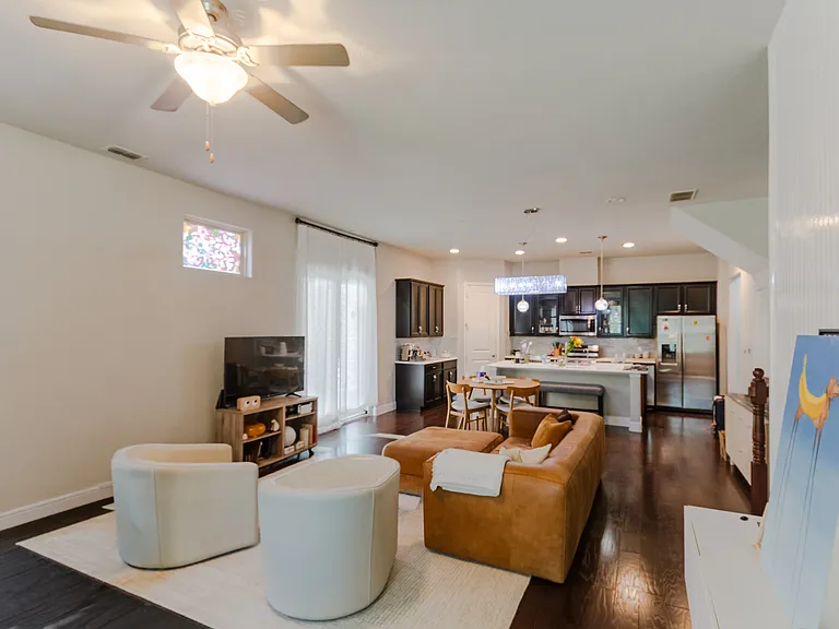 1448 Pebble Way — Photo 8